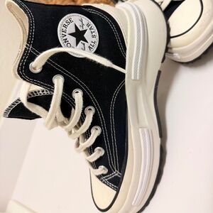 WOMEN'S CONVERSE CHUCK TAYLOR SEASONAL LIFT HI SUSTAINABLE PLATFORM SNEAKERS